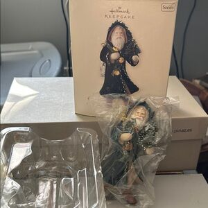 Hallmark Keepsake Santa in Green Cloak